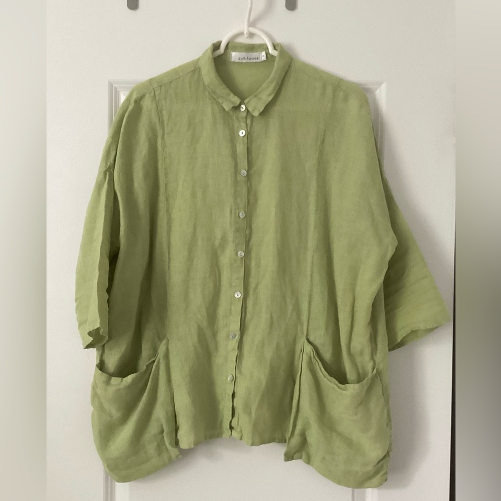 Cut loose Light Green Linen Button-Up Tunic with Front Pockets